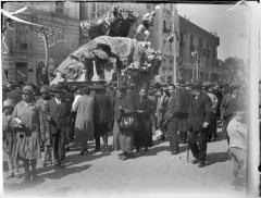 Falla en la plaza de Tetuán de Valencia. ca 1932. ES.462508.ADPV/Colección Ferran Belda, Caj. 00149 - Núm. 06289