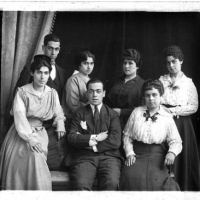 AUTOR DESCONOCIDO. Retrato de grupo. s.l. 1916. ES.462508.ADPV/Colección Cháfer, imagen nº 02582