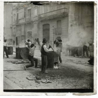 AUTOR DESCONOCIDO. Trabajos de asfaltado en una calle. Valencia. 1909. ES.462508.ADPV/Colección Gamón, imagen nº 06868